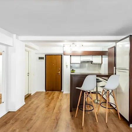 Apartmán V2 *